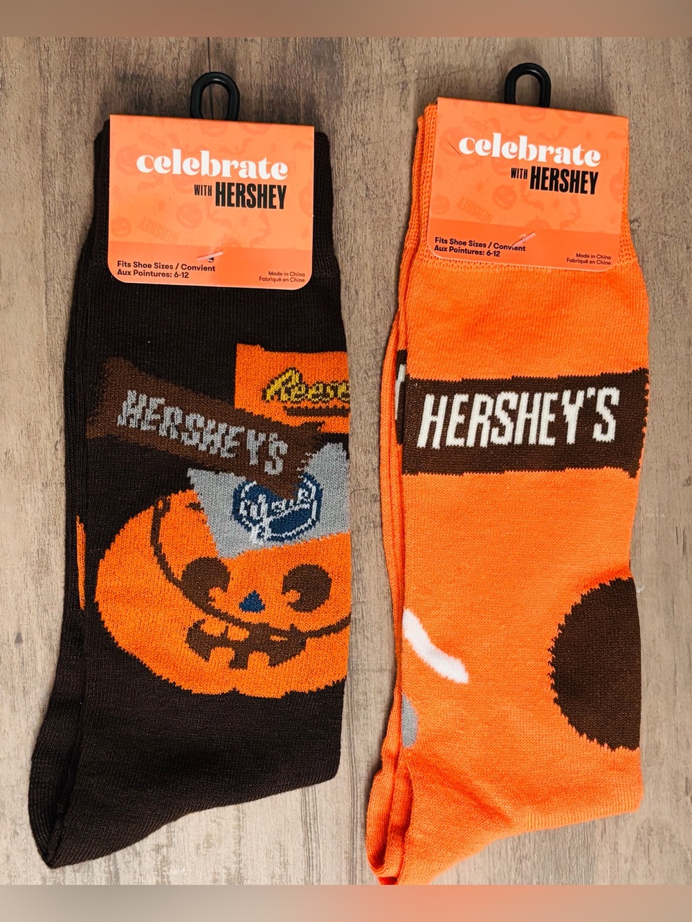 Hershey’s Chocolate Halloween Themed 🎃 Socks - Men’s Shoe Size 6-12
